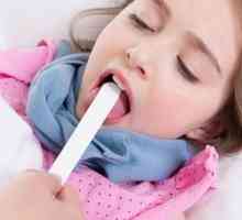 Come alleviare il mal di gola di un bambino con rimedi erboristici