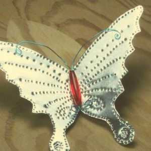 Come fare una farfalla di lattine di alluminio