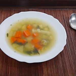 Come fare una zuppa di verdure leggero