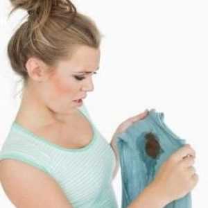 Come rimuovere le macchie di muffa dai vestiti